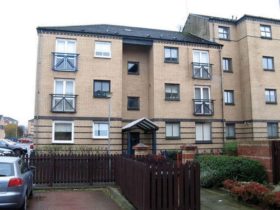 2 bedroom Flat to re...